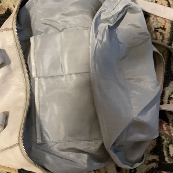 𝅺VILENCIA  💯 Soft Leather Convertible Bag Backpack - Big Beautiful Bag - Picture 6 of 8